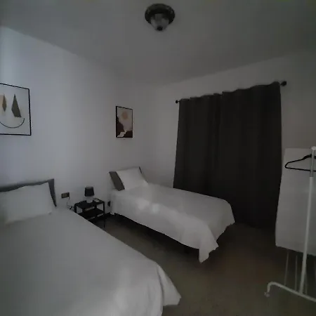 Casa Adrian בית נופש *